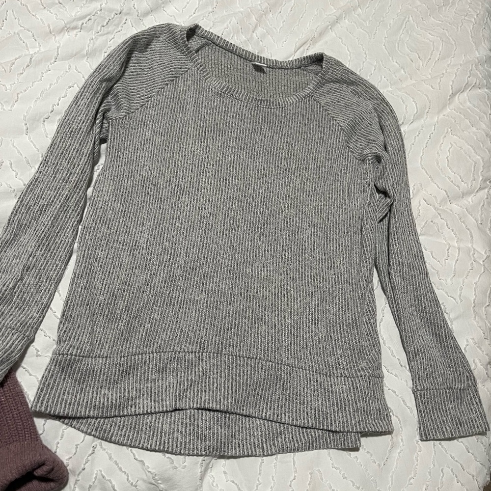 Gray and white light weight sweater